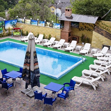 Lolo Hotel キシナウ エクステリア 写真