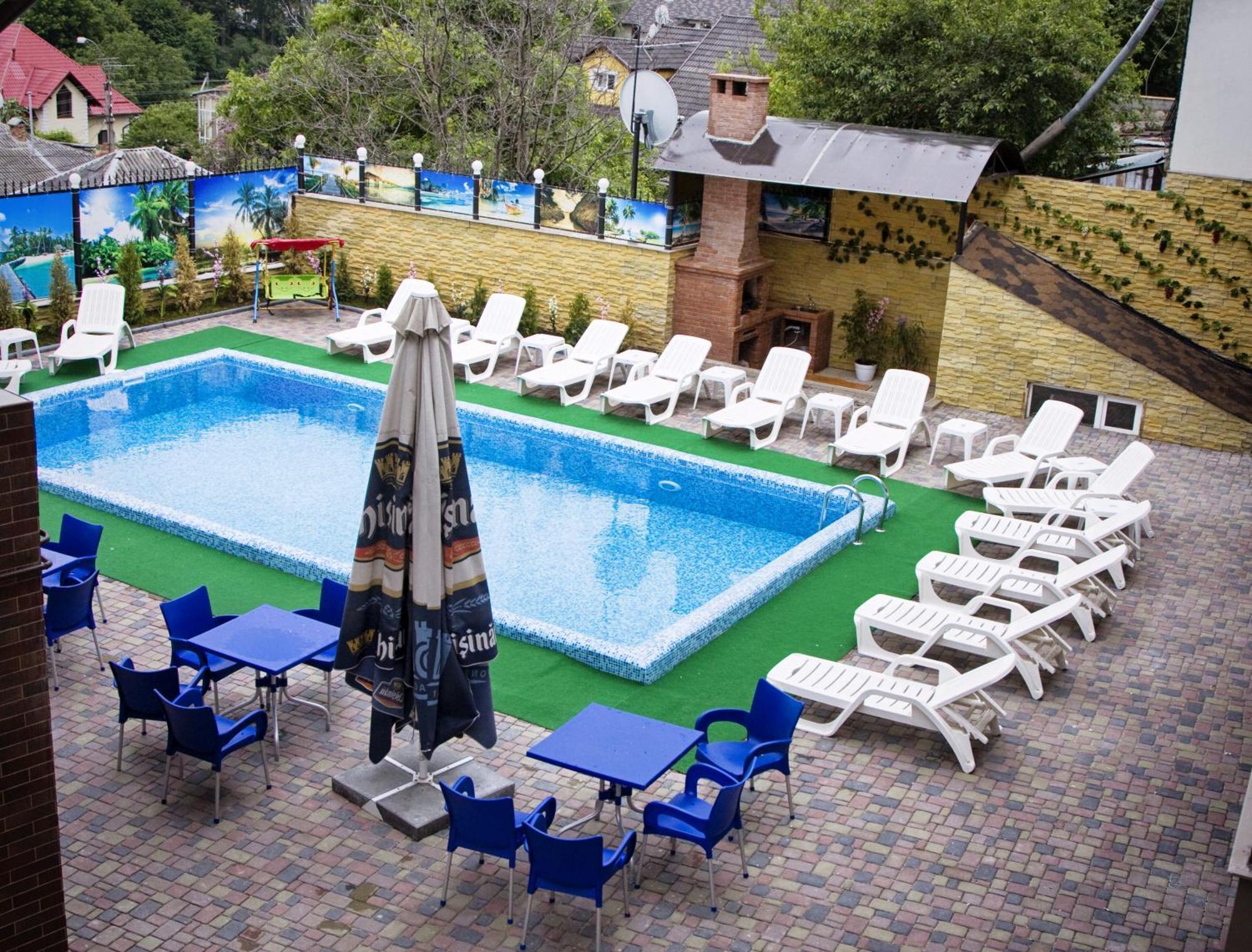 Lolo Hotel キシナウ エクステリア 写真